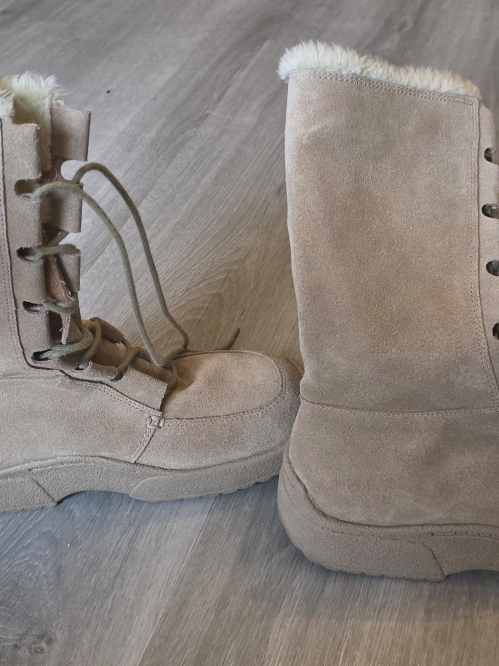 dELiA*s Vintage 1990's Tan Suede Lace-Up Faux Fur Lined Boots - EXCELLENT Condit - Picture 5 of 11
